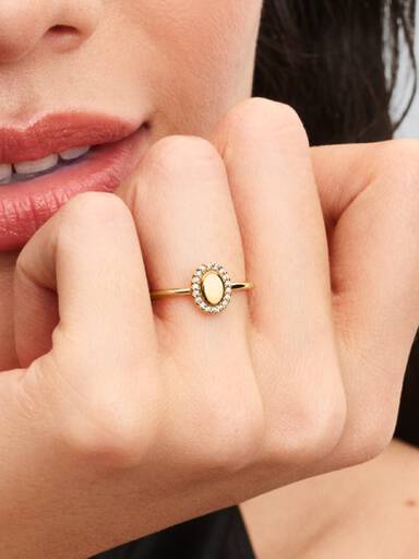 Engravable Oval Halo Ring
