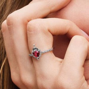 Disney Villains Evil Queen Ring