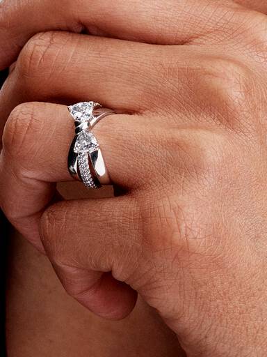 Sparkling Bow Crossover Ring