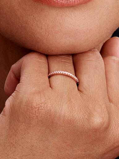 Sparkling Pink Band Ring