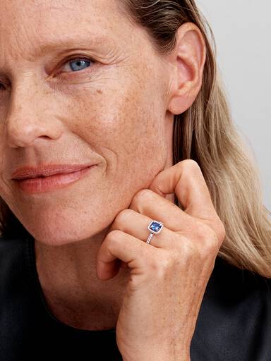 Sparkling Square Blue Halo Ring - Image 3