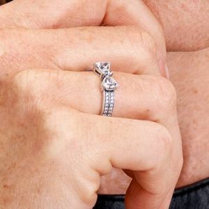 Sparkling Bow Double-row Ring