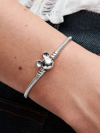 Disney Mickey Mouse Clasp Moments Snake Chain Bracelet