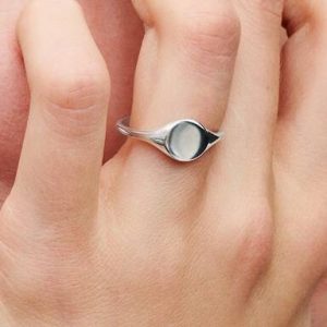 Engravable Signet Ring