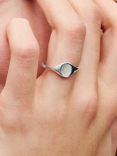 Engravable Signet Ring