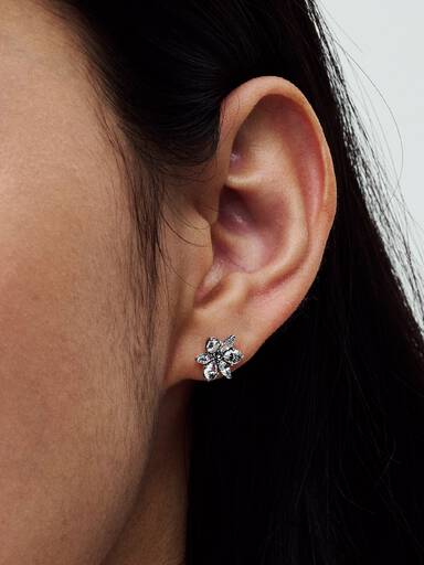 Sparkling Herbarium Cluster Stud Earrings